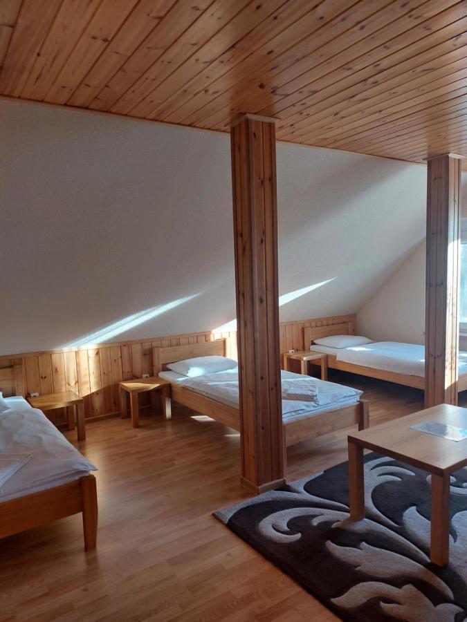 Asmonienes Sveciu Namai "Senoji Mokyklele" Hotel Smalininkai Ngoại thất bức ảnh