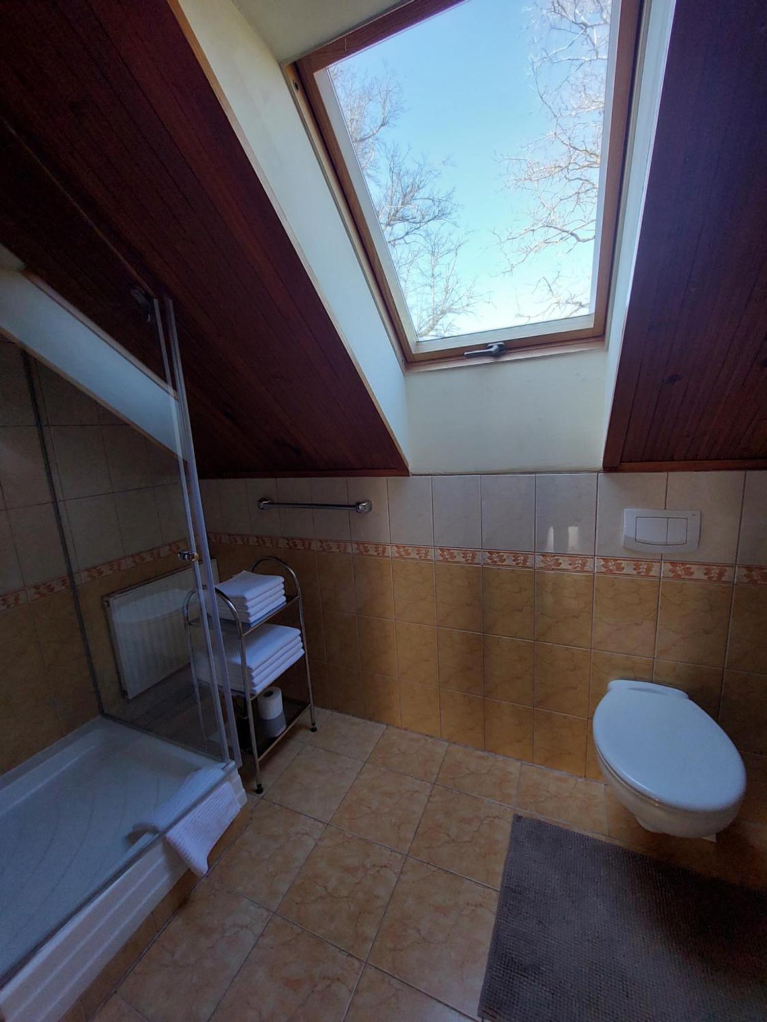 Asmonienes Sveciu Namai "Senoji Mokyklele" Hotel Smalininkai Ngoại thất bức ảnh