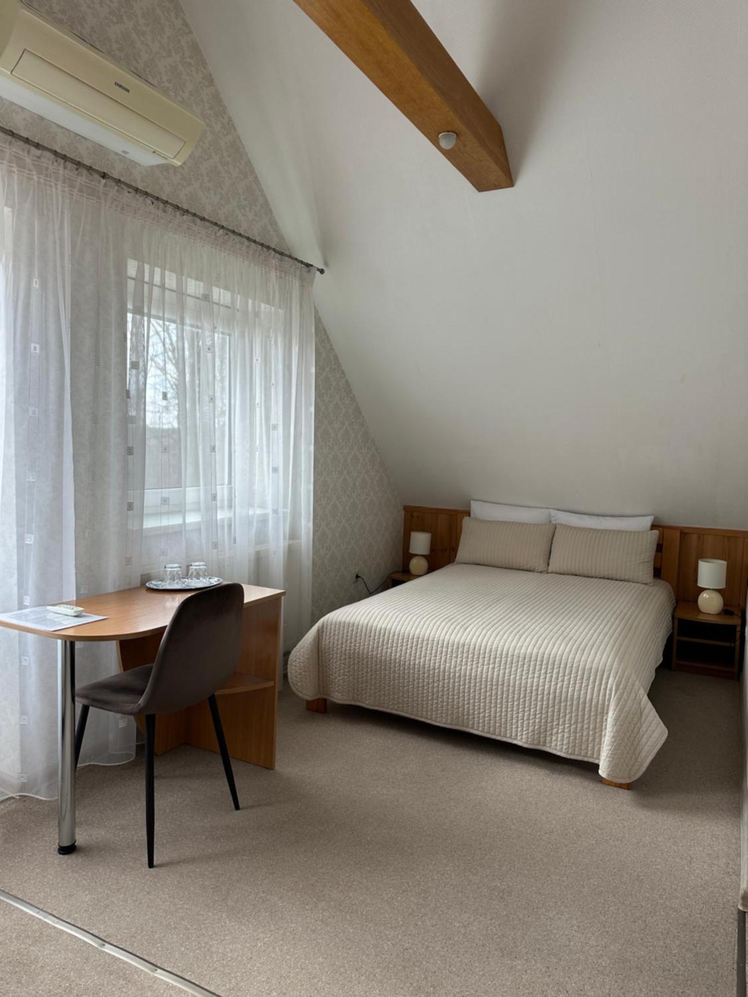 Asmonienes Sveciu Namai "Senoji Mokyklele" Hotel Smalininkai Ngoại thất bức ảnh