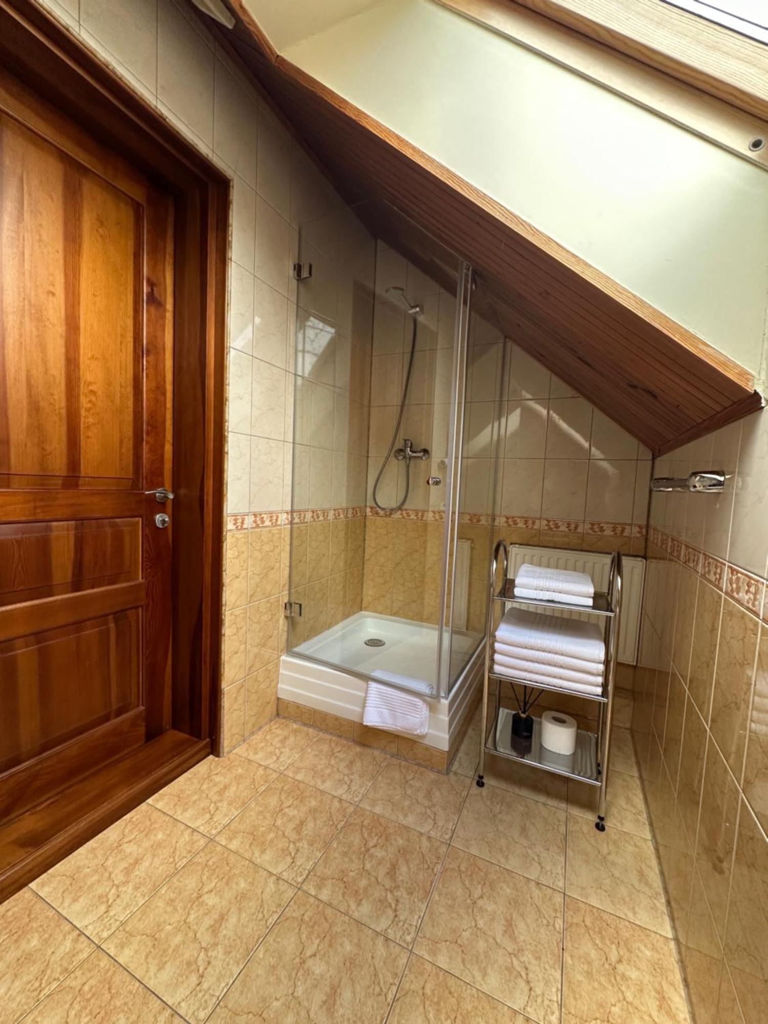Asmonienes Sveciu Namai "Senoji Mokyklele" Hotel Smalininkai Ngoại thất bức ảnh